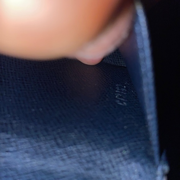 Louis Vuitton key wallet - Picture 8 of 8